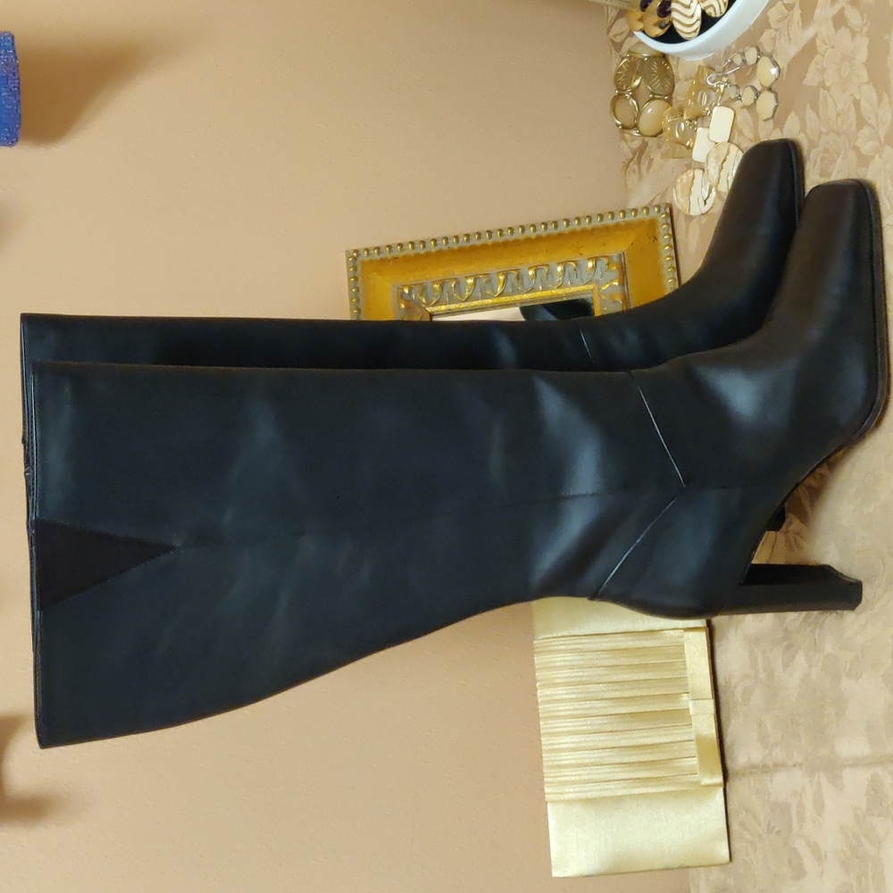 Brown Women's Anne Klein Boots Size 8M